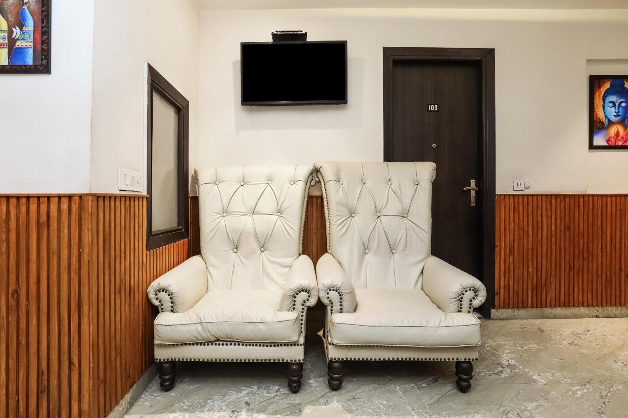 Hotel O Shri Sai Dillí Exteriér fotografie
