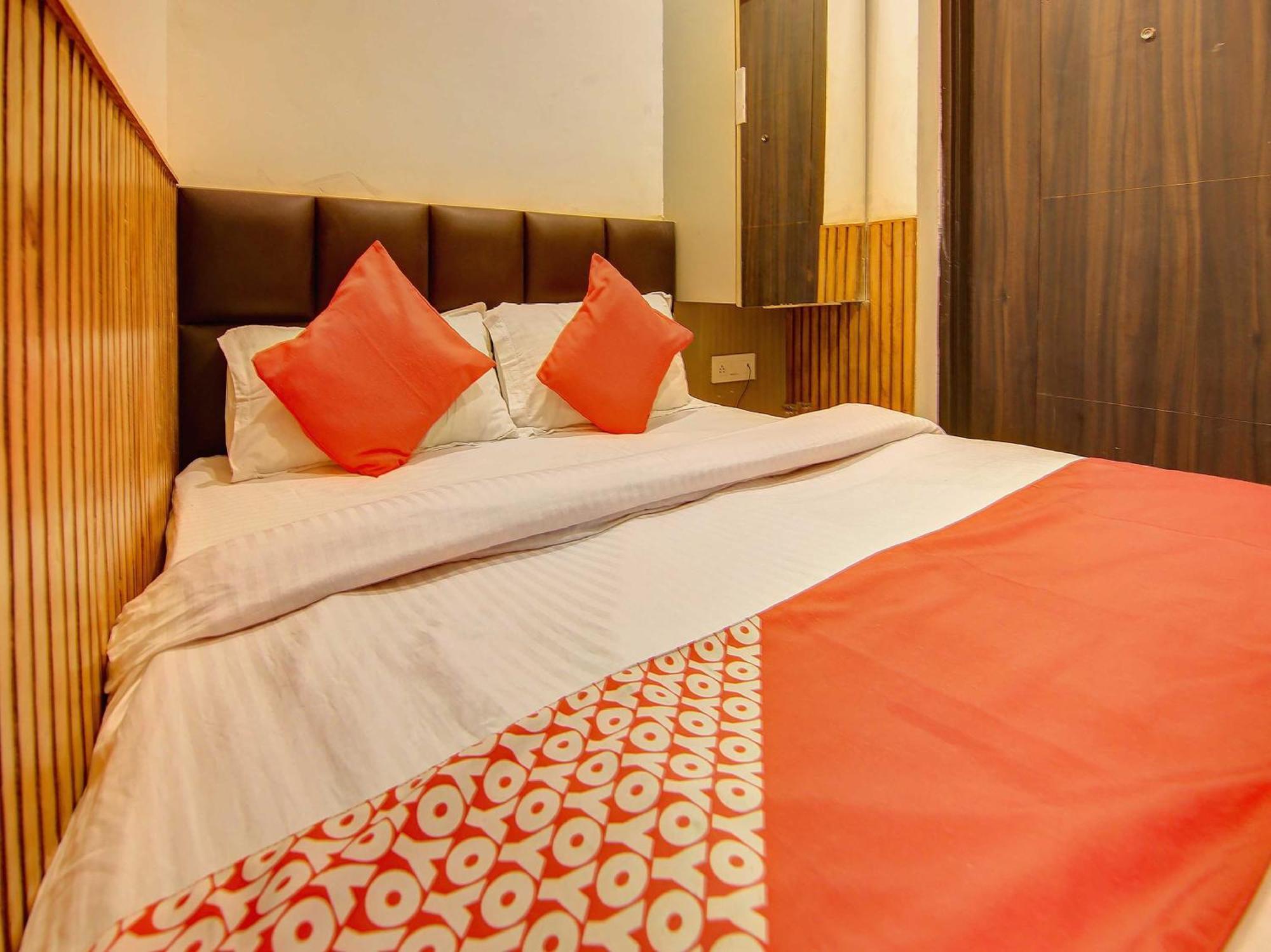 Hotel O Shri Sai Dillí Exteriér fotografie