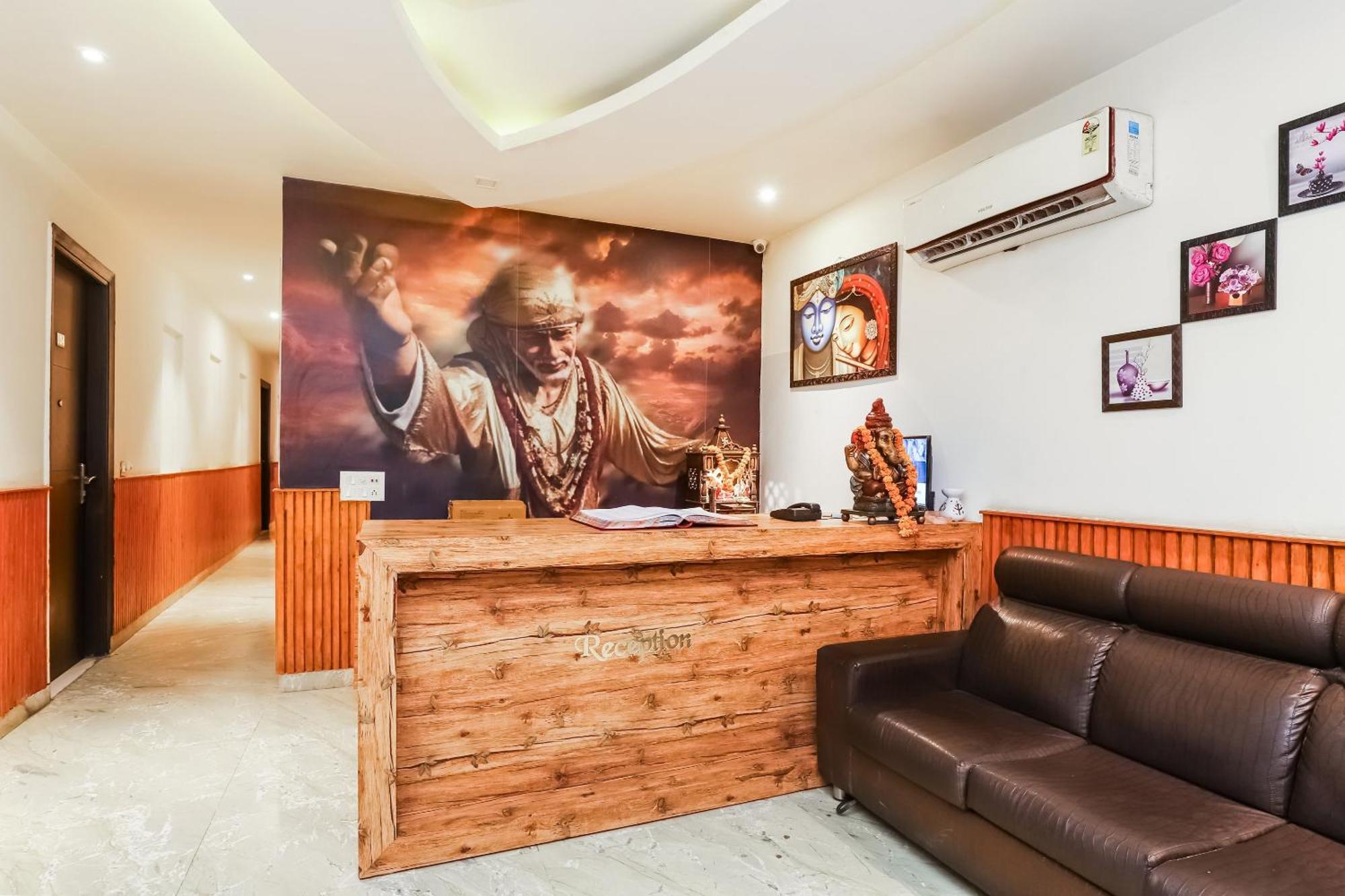 Hotel O Shri Sai Dillí Exteriér fotografie