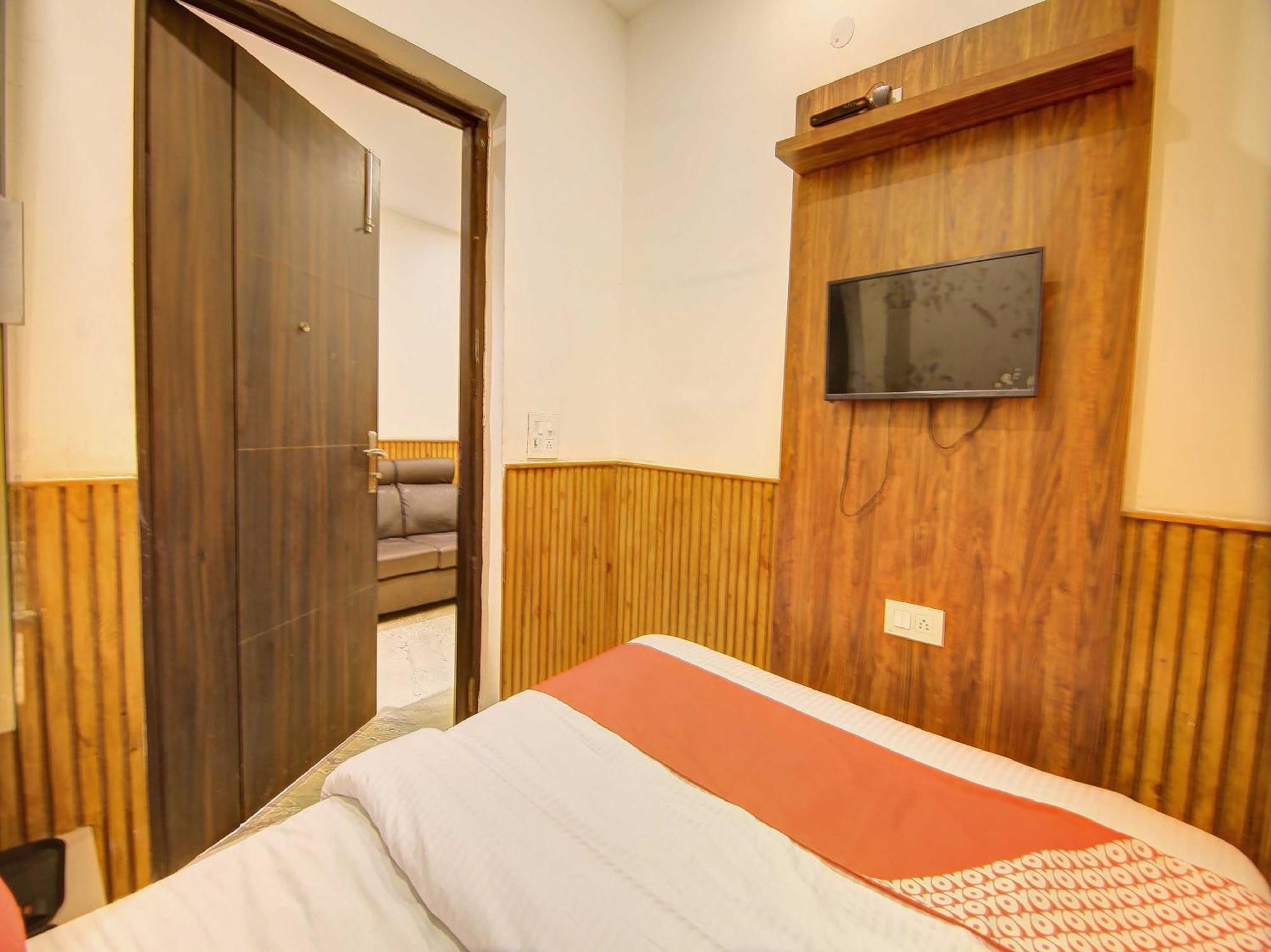 Hotel O Shri Sai Dillí Exteriér fotografie